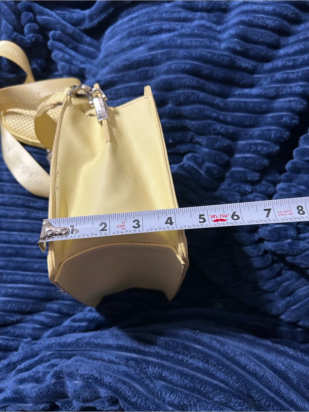 Steve Madden Bevelyn Yellow Perforated Crossbody Bag - Picture 4 of 11